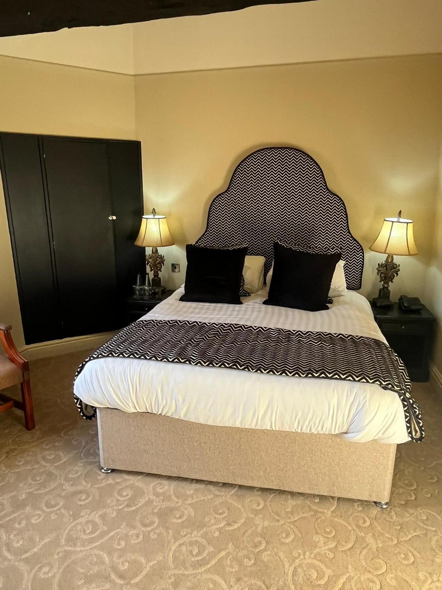Ye Olde Bell Hotel & Spa ريتفورد المظهر الخارجي الصورة
